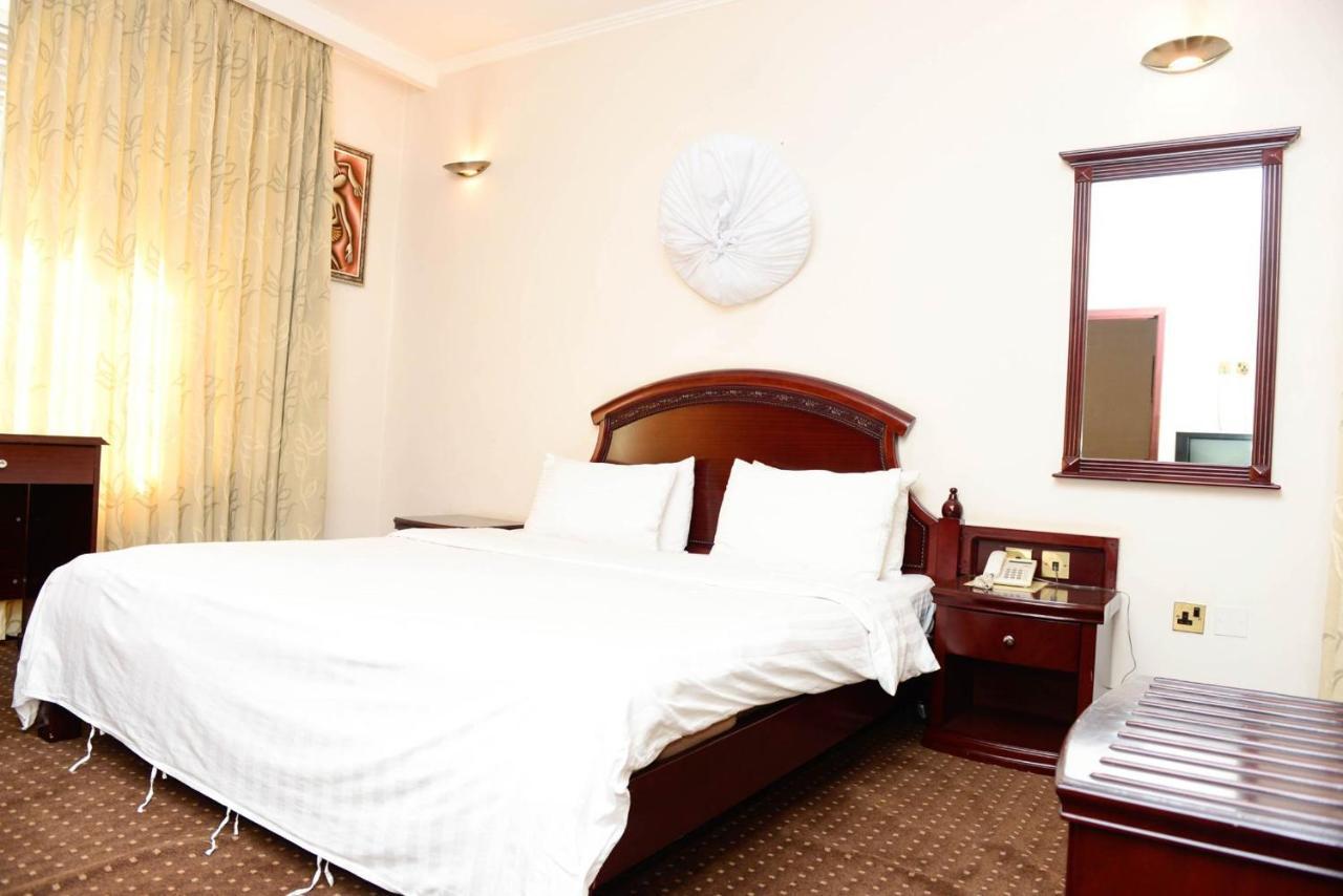 Room In Bb - Enjoy You Vacation Wail Staying In This Single Room Fit For 2 People 키갈리 외부 사진