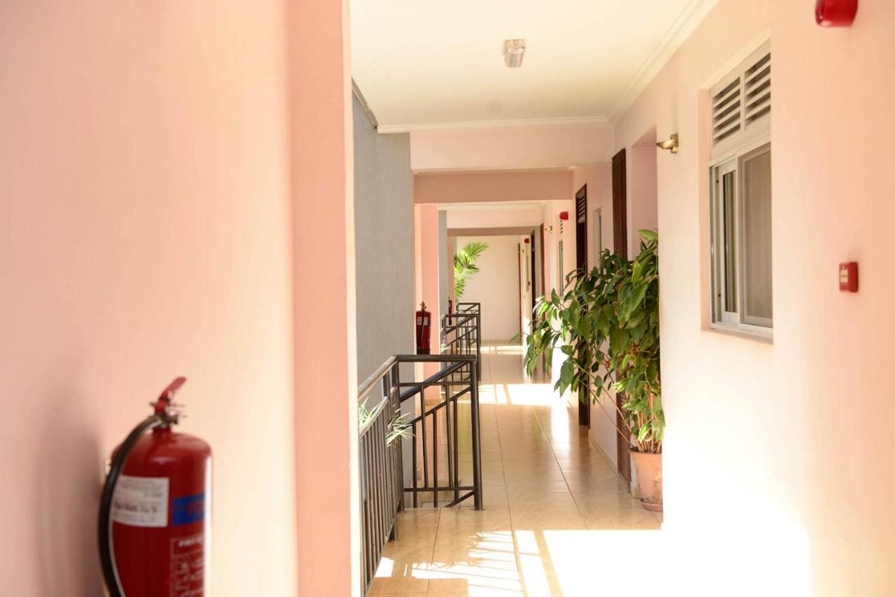 Room In Bb - Enjoy You Vacation Wail Staying In This Single Room Fit For 2 People 키갈리 외부 사진