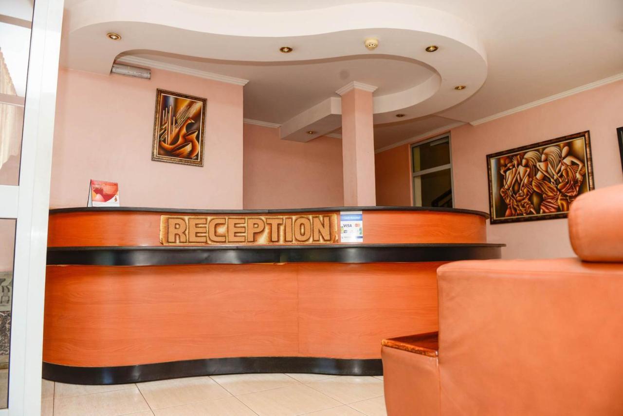 Room In Bb - Enjoy You Vacation Wail Staying In This Single Room Fit For 2 People 키갈리 외부 사진