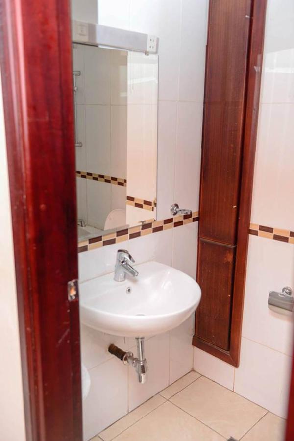 Room In Bb - Enjoy You Vacation Wail Staying In This Single Room Fit For 2 People 키갈리 외부 사진